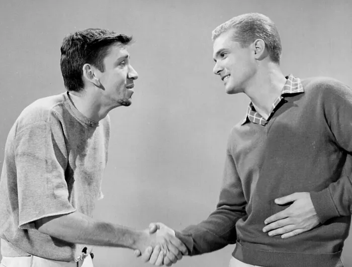 Framed Print : THE MANY LOVES OF DOBIE GILLIS, (aka DOBIE GILLIS), Bob Denver, shakes hands with, Dwayne Hickman, 1959-63