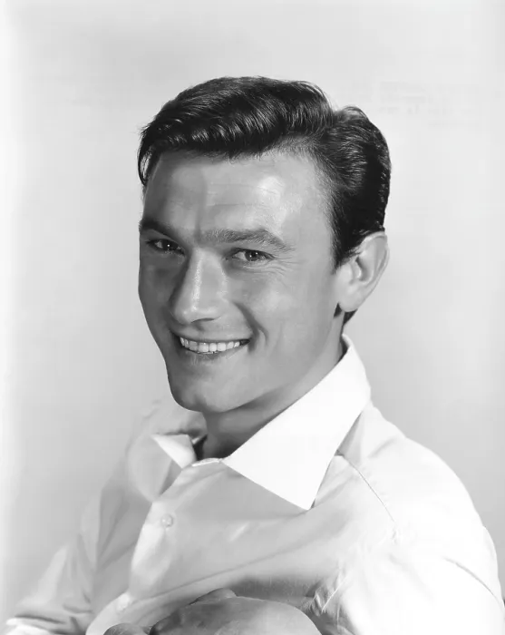 Framed Print : TWO LOVES, Laurence Harvey, 1961 Framed Print : TWO LOVES, Laurence Harvey, 1961