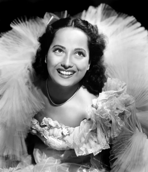 Framed Print : LYDIA, Merle Oberon, 1941