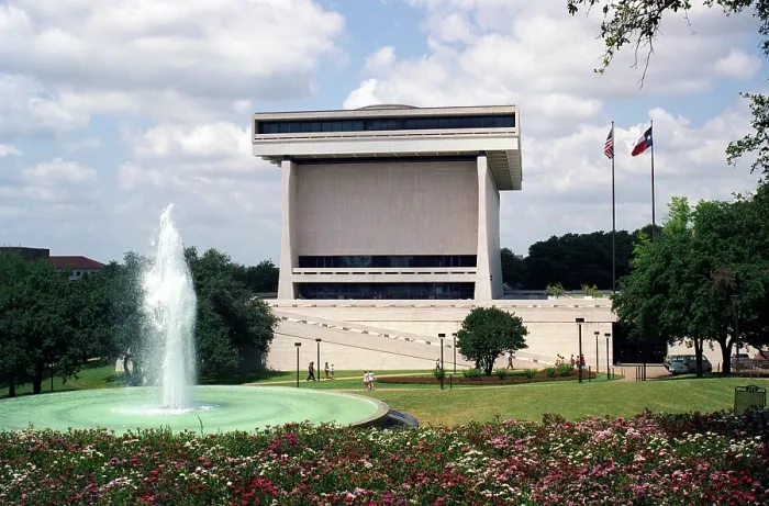 Framed Print : Lyndon Johnson Library and Museum in Austin, Texas. The building was designed by the prestigious firm, Skidmore, Owings, and Merrill, with Gordon Bunshaft as head architect Framed Print : Lyndon Johnson Library and Museum in Austin, Texas. The building was designed by the prestigious firm, Skidmore, Owings, and Merrill, with Gordon Bunshaft as head architect