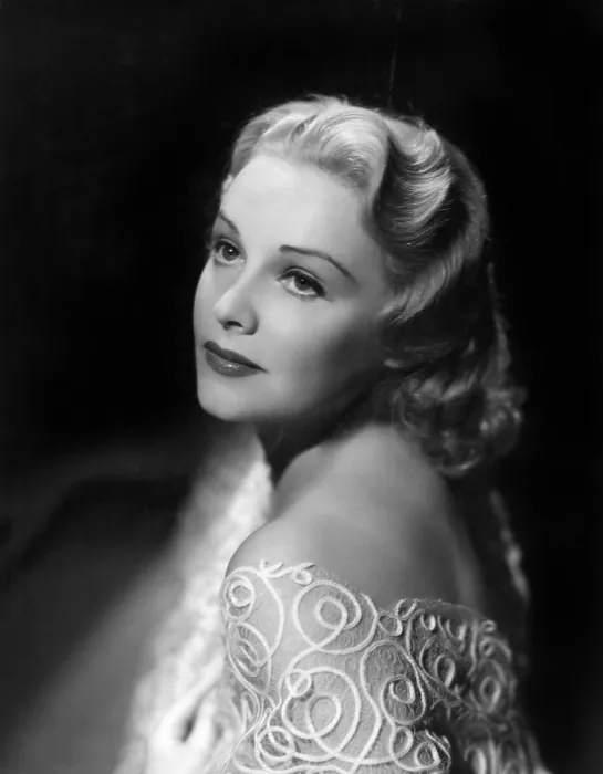 Framed Print : Madeleine Carroll, Paramount Pictures portrait, ca. 1940 Framed Print : Madeleine Carroll, Paramount Pictures portrait, ca. 1940