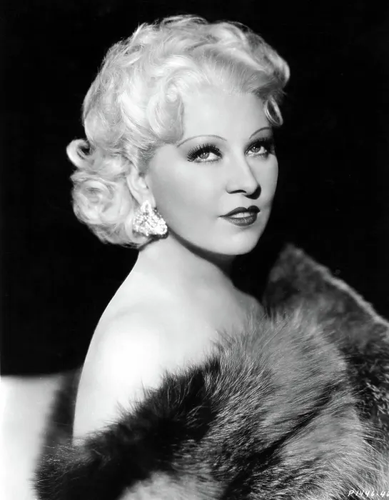 Framed Print : MAE WEST, 1936