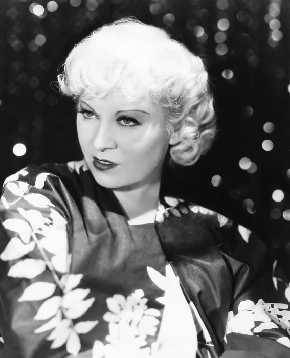 Framed Print : Mae West, ca. 1933 Framed Print : Mae West, ca. 1933