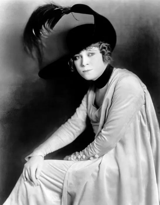 Framed Print : Mae West, in vaudeville, ca. late 1910s