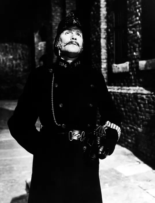 Framed Print : THE MAGIC BOX, Laurence Olivier, 1951