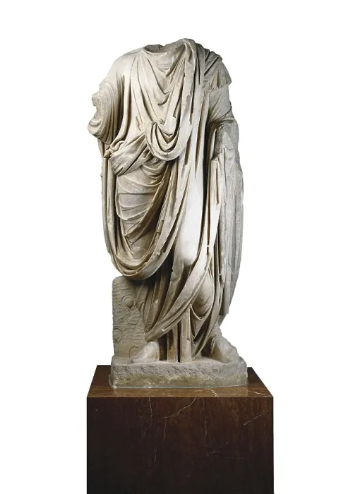 Framed Print : Magistrate with robe. Roman art. Sculpture on marble. SPAIN. Madrid. National Museum of Archaeology. Proc: ITALY. Bologna. AISA / Everett Collection**US SALES ONLY**