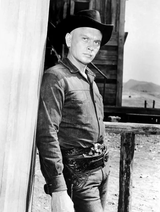 Framed Print : THE MAGNIFICENT SEVEN, Yul Brynner, 1960