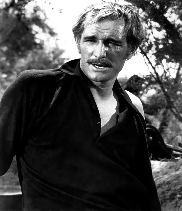 Framed Print : MAJOR DUNDEE, Richard Harris, 1965, Photo by: Everett Collection (52566.jpg)