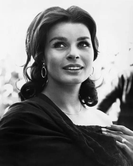 Framed Print : MAJOR DUNDEE, Senta Berger, 1965