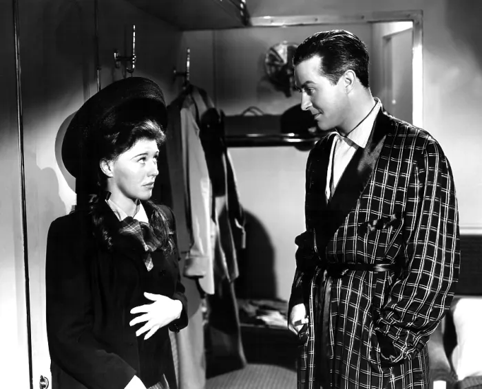 Framed Print : THE MAJOR AND THE MINOR, Ginger Rogers, Ray Milland, 1942