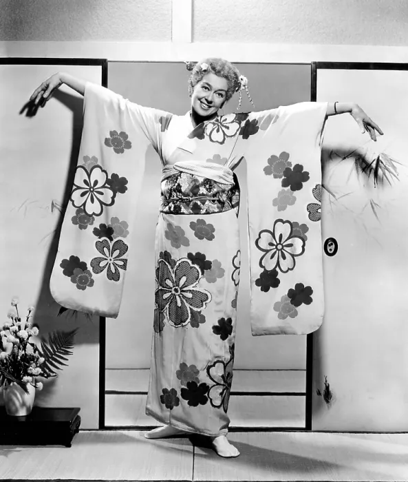 Framed Print : A MAJORITY OF ONE, Rosalind Russell, 1961 Framed Print : A MAJORITY OF ONE, Rosalind Russell, 1961