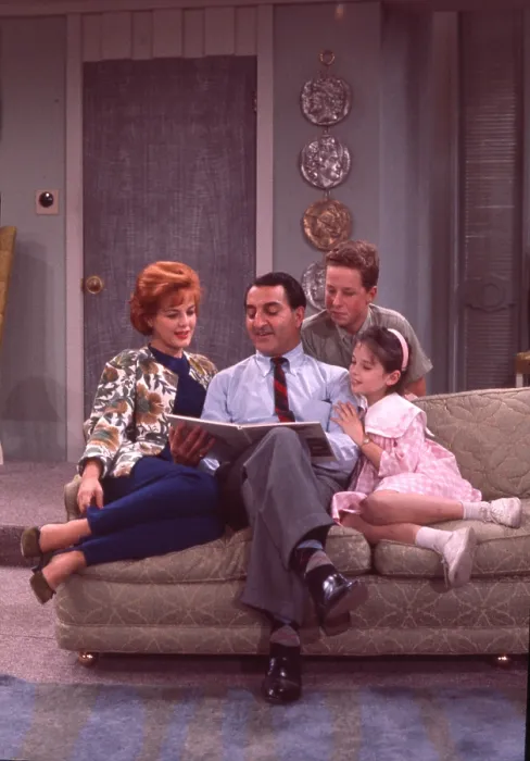 Framed Print : MAKE ROOM FOR DADDY, aka THE DANNY THOMAS SHOW, from left: Marjorie Lord, Danny Thomas, Rusty Hamer, Angela Cartwright, 1953-1965