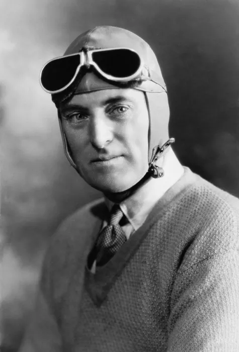 Framed Print : Malcolm Campbell 1885-1948 set the world land and water speed records in 1920s and 1930s. 1931 portrait. LC-USZ62-104073 Framed Print : Malcolm Campbell 1885-1948 set the world land and water speed records in 1920s and 1930s. 1931 portrait. LC-USZ62-104073