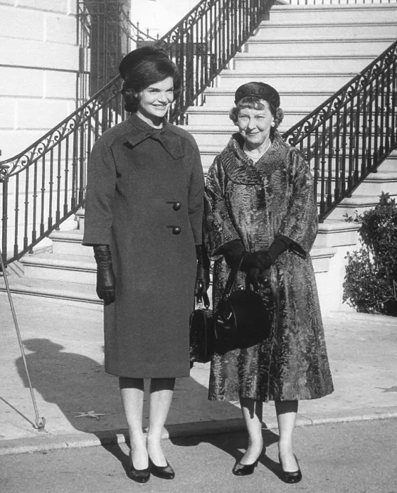 Framed Print : Mamie Eisenhower and Jacqueline Kennedy after the future First Lady's tour of the White House. Mrs