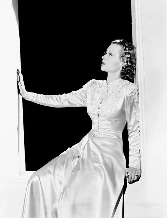 Framed Print : THE MAN WITH 100 FACES, (aka CRACKERJACK), Lilli Palmer, 1938