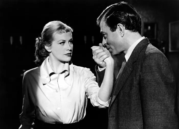 Framed Print : THE MAN BETWEEN, Hildegarde Neff, James Mason, 1953 Framed Print : THE MAN BETWEEN, Hildegarde Neff, James Mason, 1953