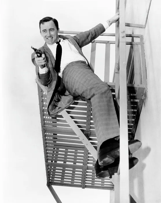 Framed Print : THE MAN FROM U.N.C.L.E. Robert Vaughn, 1964-68