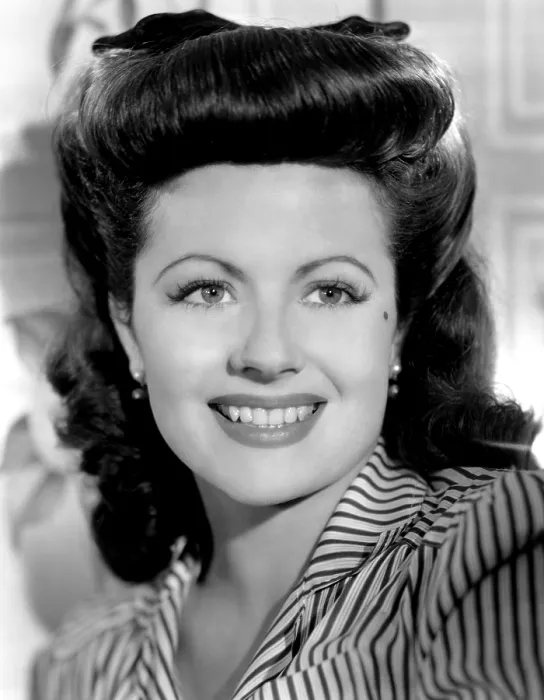 Framed Print : Margaret Lockwood, ca. 1940s Framed Print : Margaret Lockwood, ca. 1940s