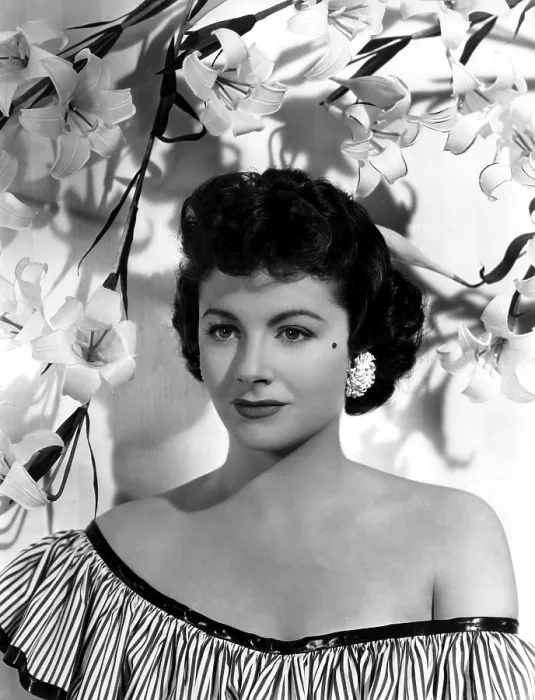 Framed Print : Margaret Lockwood, ca. late 1940s