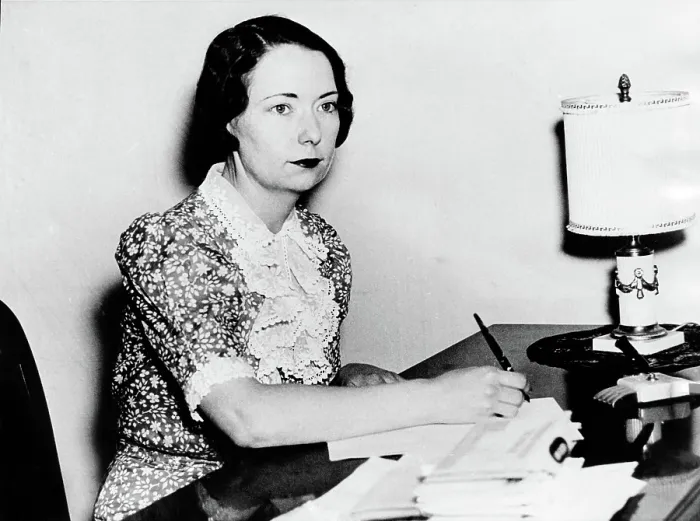 Framed Print : Margaret Mitchell, 1937.. Courtesy: CSU Archives  /  Everett Collection