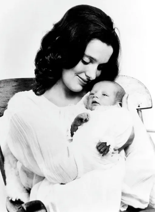 Framed Print : Margaret Trudeau, former wife of Pierre Trudeau, and one of their children, circa 1970s. Courtesy: CSU Archives / Everett Collection