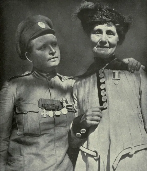 Framed Print : Maria Bochkarieva with Emmeline Pankhurst during the Russian Revolution. 1917 Framed Print : Maria Bochkarieva with Emmeline Pankhurst during the Russian Revolution. 1917