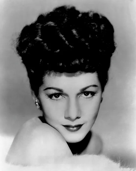 Framed Print : Maria Montez, mid-1940s Framed Print : Maria Montez, mid-1940s