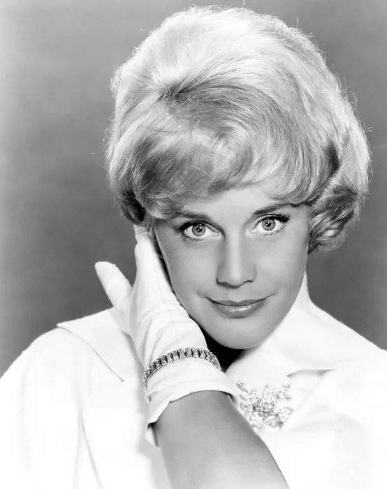 Framed Print : Maria Schell, 1960 Framed Print : Maria Schell, 1960