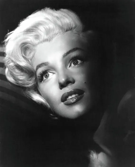 Framed Print : Marilyn Monroe, 1954