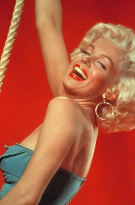 Framed Print : Marilyn Monroe, c. mid-1950s Framed Print : Marilyn Monroe, c. mid-1950s