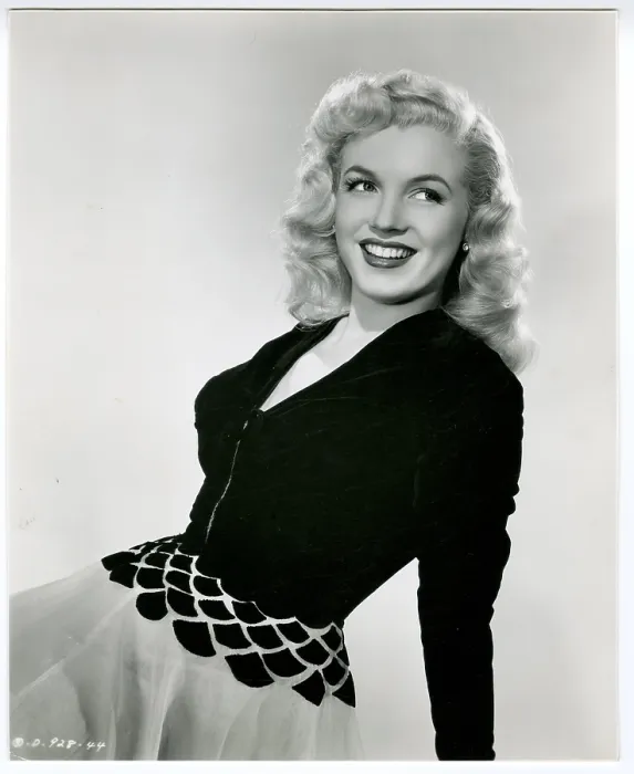 Framed Print : Marilyn Monroe in LADIES OF THE CHORUS, 1948. - Photo: Courtesy Everett Collection Framed Print : Marilyn Monroe in LADIES OF THE CHORUS, 1948. - Photo: Courtesy Everett Collection