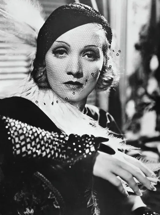 Framed Print : Marlene Dietrich, 1930s Framed Print : Marlene Dietrich, 1930s