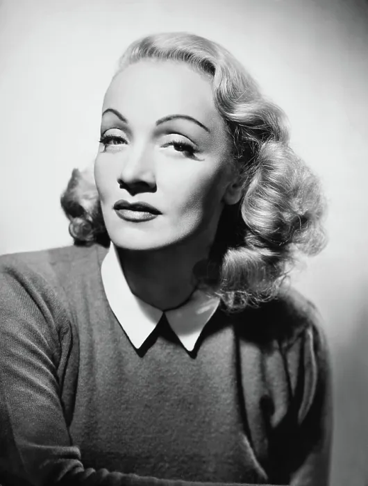 Framed Print : Marlene Dietrich, 1946
