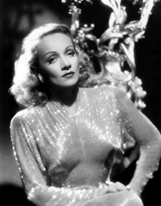 Framed Print : Marlene Dietrich, ca. 1942