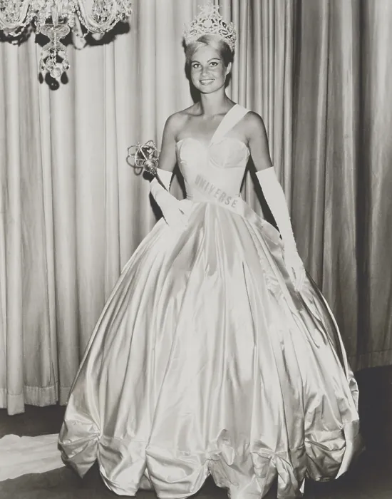 Framed Print : Marlene Schmidt, Miss Universe 1961, in formal gown, holds a scepter and wears a rhinestone crown Framed Print : Marlene Schmidt, Miss Universe 1961, in formal gown, holds a scepter and wears a rhinestone crown