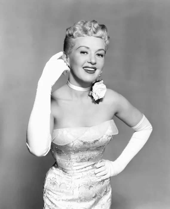 Framed Print : HOW TO MARRY A MILLIONAIRE, Betty Grable, 1953, TM & Copyright 20th Century Fox Film Corp. / courtesy Everett Collection