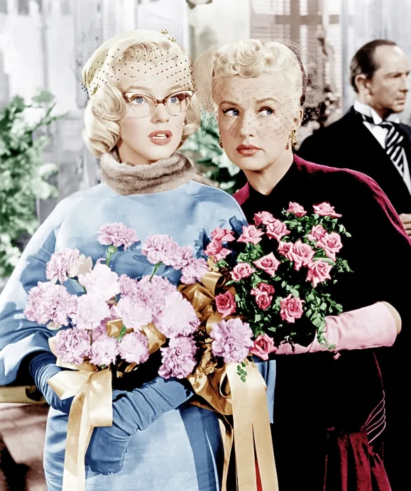 Framed Print : HOW TO MARRY A MILLIONAIRE, from left: Marilyn Monroe, Betty Grable, 1953. 20th Century-Fox Film Corporation, TM & Copyright / courtesy Everett Collection
