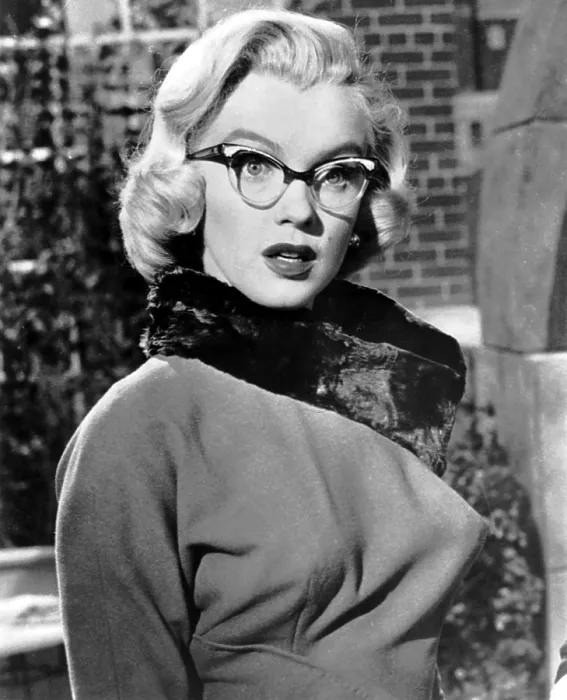 Framed Print : HOW TO MARRY A MILLIONAIRE, Marilyn Monroe, 1953, TM & Copyright 20th Century Fox Film Corp. / courtesy Everett Collection Framed Print : HOW TO MARRY A MILLIONAIRE, Marilyn Monroe, 1953, TM & Copyright 20th Century Fox Film Corp. / courtesy Everett Collection