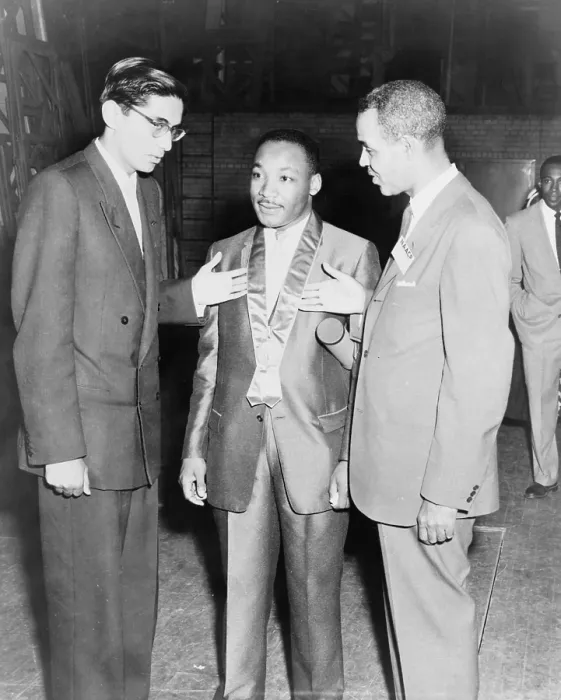 Framed Print : Martin Luther King, Jr. (1929-1968), with Arun Gandhi (grandson of Mahatma Gandhi, b.1934 ) and Roy Wilkins (1901-1981) in 1957