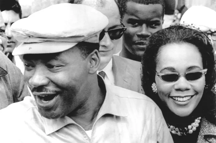 Framed Print : Martin Luther King Jr. and Coretta Scott King on the Selma-to-Montgomery freedom march, 3 / 24 / 65.. Courtesy: CSU Archives  /  Everett Collection