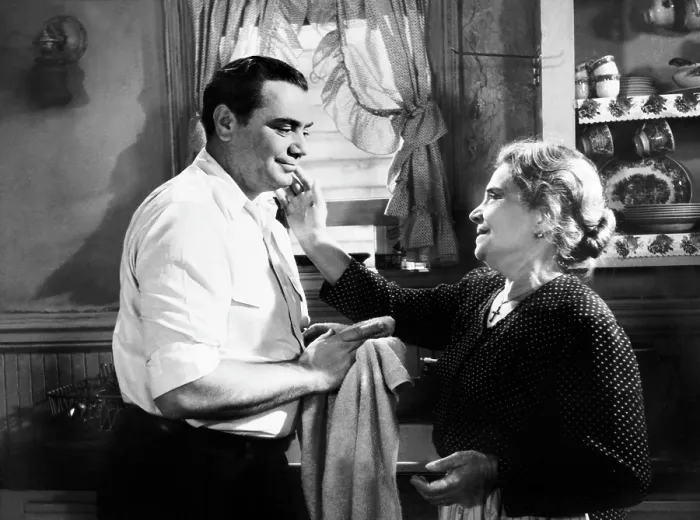 Framed Print : MARTY, Ernest Borgnine, Esther Minciotti, 1955 Framed Print : MARTY, Ernest Borgnine, Esther Minciotti, 1955