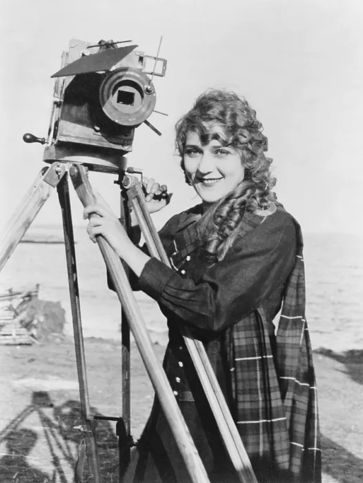 Framed Print : Mary Pickford, American movie star, wearing a kimono, reading a letter, Feb. 1918. In August 1918, Pickford declined to renew her contract with Adolph Zukor Framed Print : Mary Pickford, American movie star, wearing a kimono, reading a letter, Feb. 1918. In August 1918, Pickford declined to renew her contract with Adolph Zukor