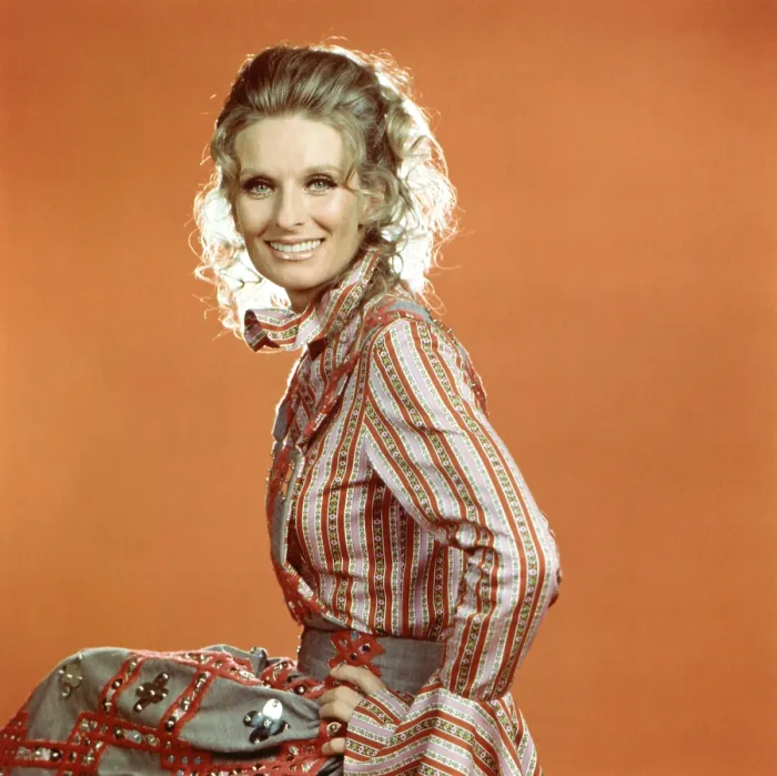Framed Print : THE MARY TYLER MOORE SHOW, Cloris Leachman, (1971), 1970-77