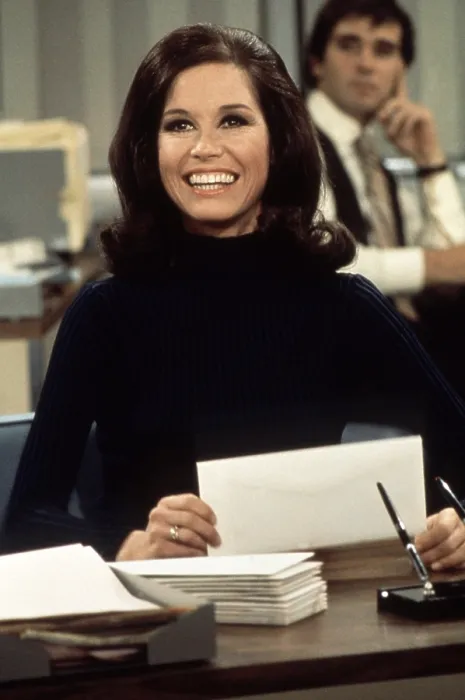 Framed Print : THE MARY TYLER MOORE SHOW, Mary Tyler Moore, (Season 1, 1970), 1970-1977