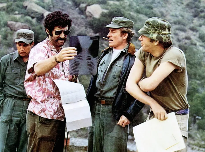 Framed Print : MASH, (aka M*A*S*H*), Elliott Gould (print shirt), Donald Sutherland (camouflage cap), 1970, TM & Copyright 20th Century Fox Film Corp. / courtesy Everett Collection
