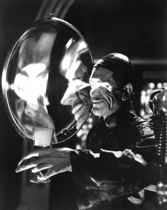 Framed Print : THE MASK OF FU MANCHU, Boris Karloff, 1932 Framed Print : THE MASK OF FU MANCHU, Boris Karloff, 1932