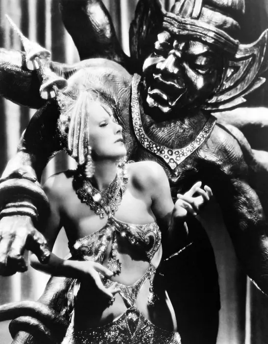 Framed Print : MATA HARI, Greta Garbo, 1931