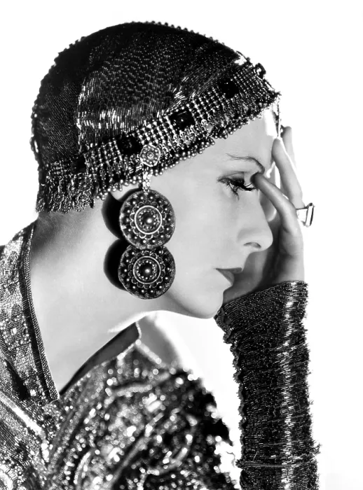 Framed Print : MATA HARI, Greta Garbo, 1931