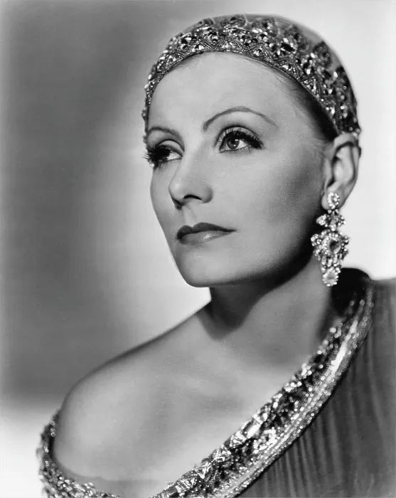 Framed Print : MATA HARI, Greta Garbo, portrait by Clarence Sinclair Bull, 1931 Framed Print : MATA HARI, Greta Garbo, portrait by Clarence Sinclair Bull, 1931