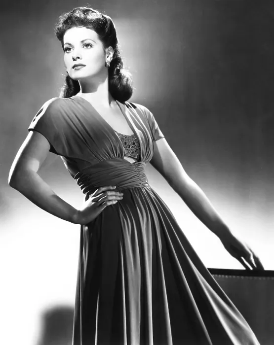 Framed Print : Maureen O'Hara, 1941 Framed Print : Maureen O'Hara, 1941